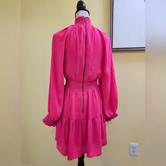 💖HOST PICK💖NEWAlice+Olivia Stacey Bendet Lavinia Smocked Crepe de Chine Dress - Picture 2 of 13